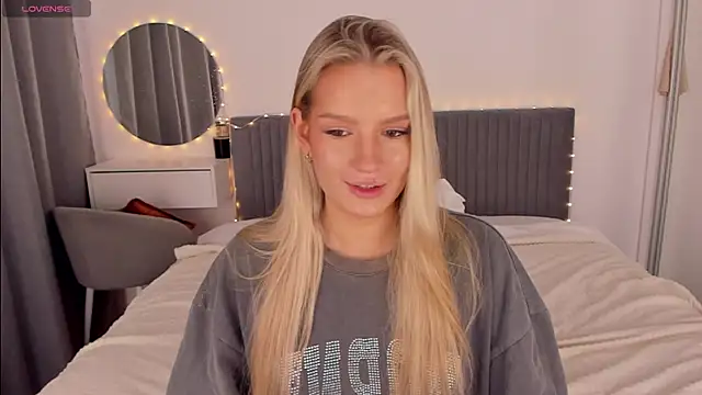 CassieRayss online show from 02.16.26