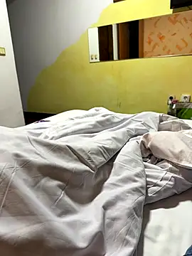 Snapshot of SLRuwi99 chatting on 10.04.25 SLRuwi99 online show from 10.04.25