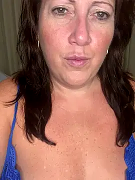 Snapshot of xsexycurvymilf chatting on 12.02.24 xsexycurvymilf online show from 12.02.24