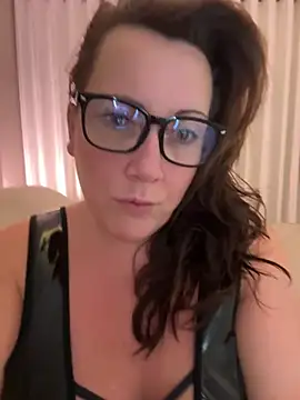 Snapshot of xsexycurvymilf chatting on 01.16.25 xsexycurvymilf online show from 01.16.25
