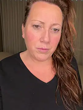 xsexycurvymilf online show from 02.11.26