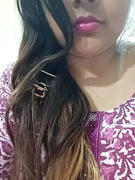 Snapshot of _Redwine_ chatting on 02.25.25 Redwine online show from 02.25.25