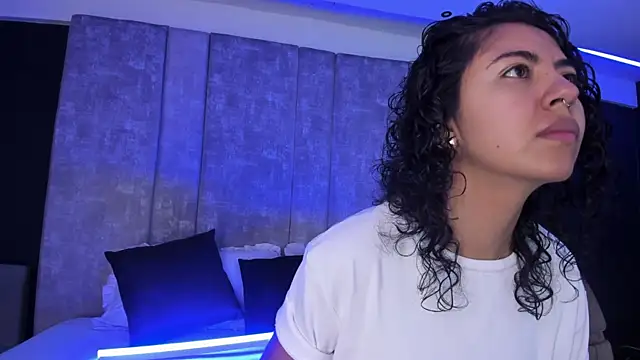 Amareto  online show from 04.15.26