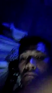 Snapshot of Moreno1813 chatting on 10.11.25 Moreno1813 online show from 10.11.25