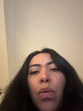 PetitLumiere online show from 11.25.25