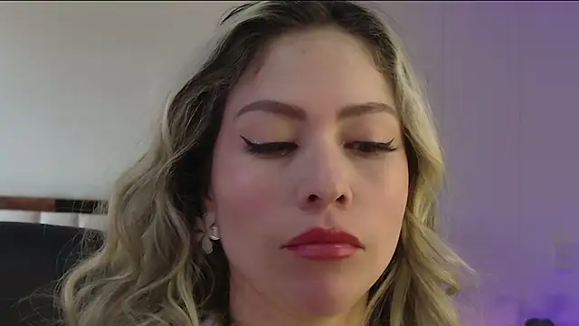 Ammy Castro online show from 11.18.25