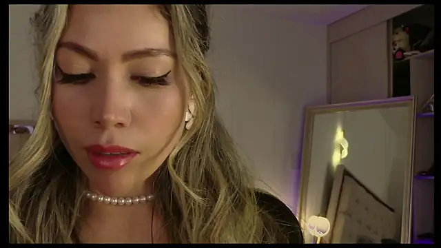 Ammy Castro online show from 06.11.26