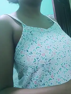 Snapshot of Kunchiii chatting on 11.21.25 Kunchiii online show from 11.21.25