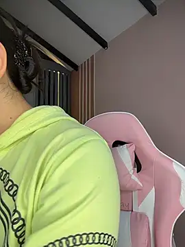 Victoria-And1 online show from 04.22.26