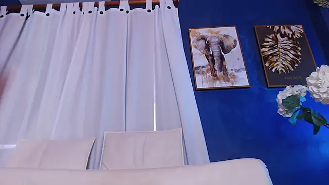 AleezaFrench online show from 12.20.24