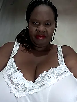 Snapshot of Afriqmom chatting on 05.30.26 Afriqmom online show from 05.30.26