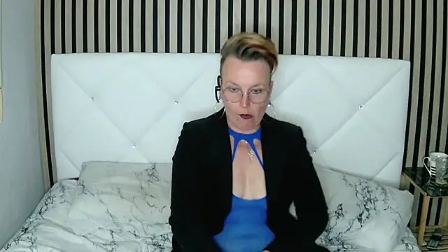 Snapshot of xxNoeliaxx chatting on 01.25.25 xxNoeliaxx online show from 01.25.25