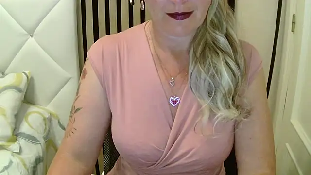 Snapshot of xxNoeliaxx chatting on 02.27.26 xxNoeliaxx online show from 02.27.26