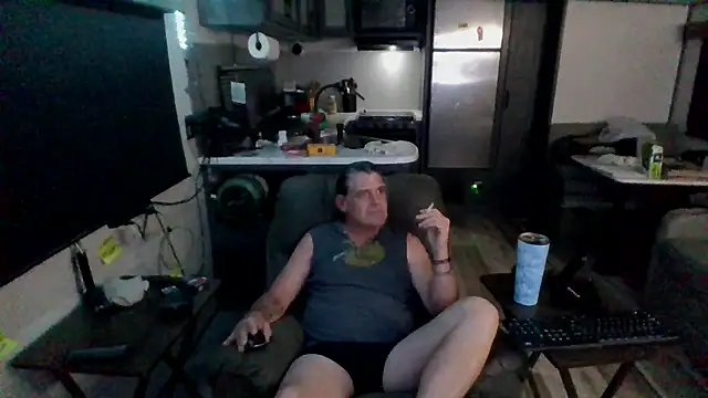 lateniter online show from 04.22.26