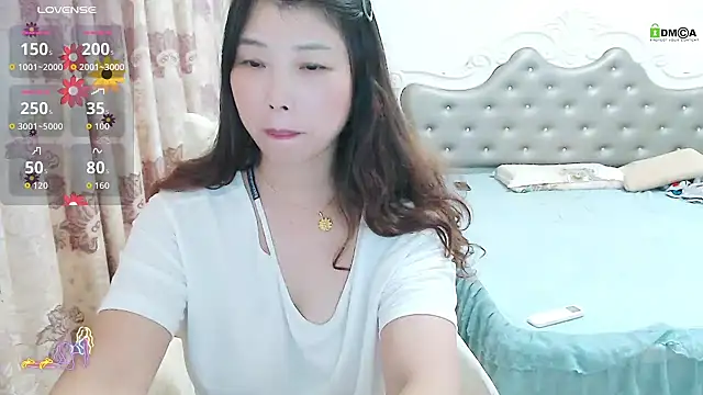 Snapshot of -Shirleyni_ chatting on 10.16.25 -Shirleyni online show from 10.16.25