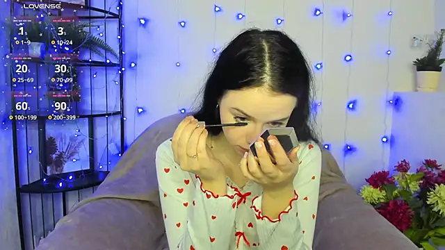 Snapshot of Lori__Hell chatting on 02.14.25 Lori  Hell online show from 02.14.25