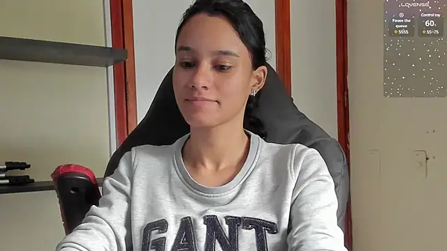 Snapshot of SamanthaWatson chatting on 12.22.24 SamanthaWatson online show from 12.22.24