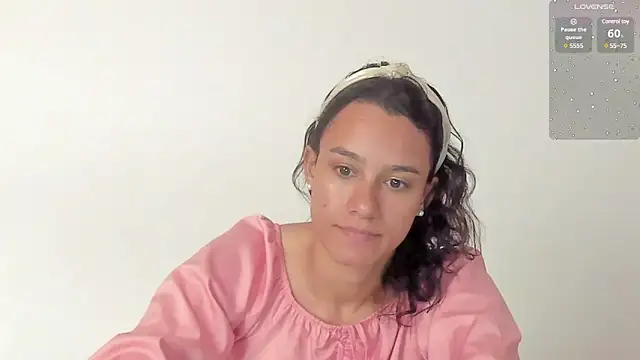 Snapshot of SamanthaWatson chatting on 02.09.25 SamanthaWatson online show from 02.09.25