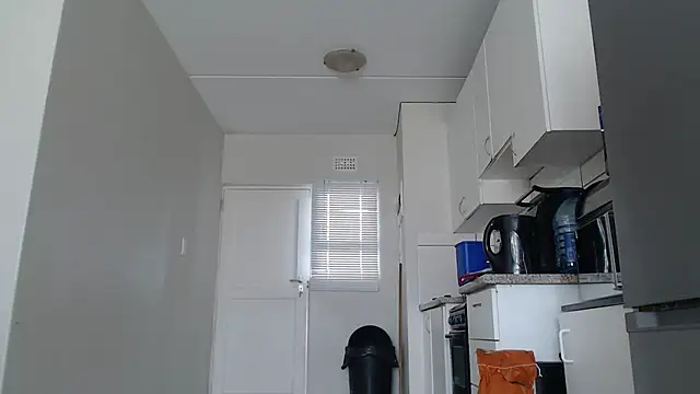 officialkhakes za online show from 11.09.25