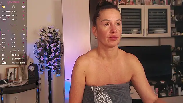 SheilaRyan online show from 11.03.25