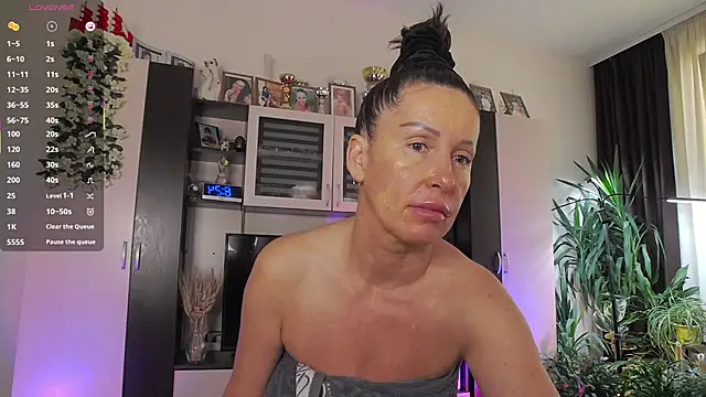 SheilaRyan online show from 04.12.26