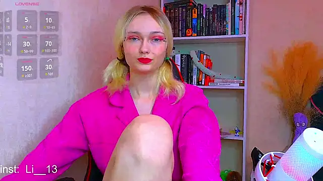 Snapshot of Angelina__1 chatting on 12.06.24 Angelina 1 online show from 12.06.24