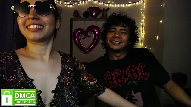 Snapshot of Mr_MrsCurie chatting on 12.27.24 Mr MrsCurie online show from 12.27.24