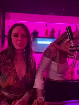 Snapshot of LizzyLush_ chatting on 12.22.24 LizzyLush online show from 12.22.24