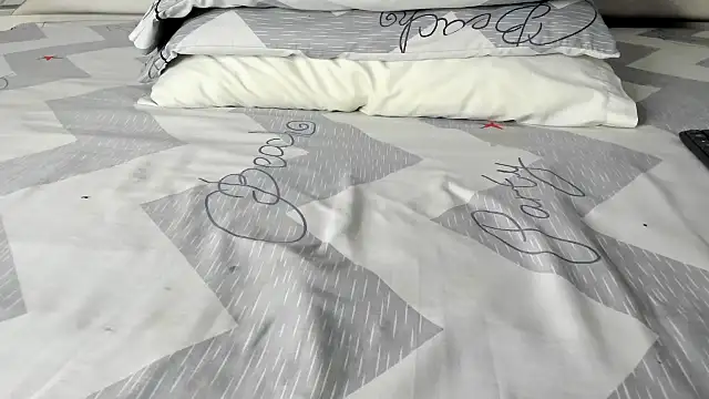 maybelline69 online show from 10.16.25