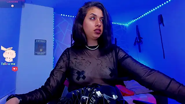 Snapshot of Goddessvenom chatting on 01.13.25 Goddessvenom online show from 01.13.25