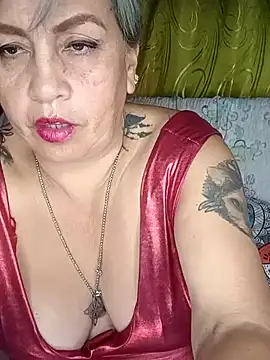 Snapshot of DirtyBIianca chatting on 03.09.25 DirtyBIianca online show from 03.09.25