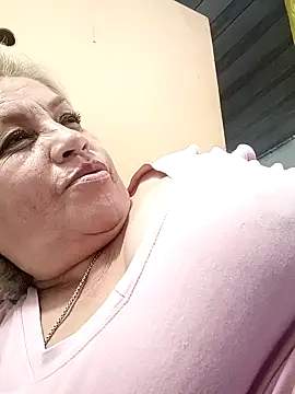 Snapshot of DirtyBIianca chatting on 03.22.25 DirtyBIianca online show from 03.22.25