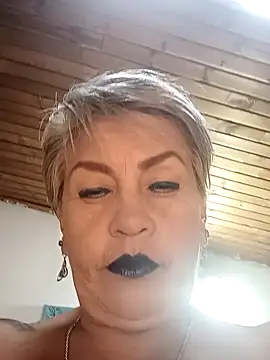 Snapshot of DirtyBIianca chatting on 10.07.25 DirtyBIianca online show from 10.07.25