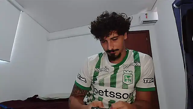 milkoffe online show from 02.12.26