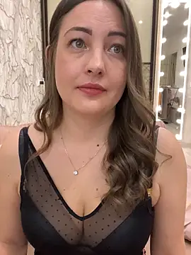 AnnaBri online show from 03.18.25