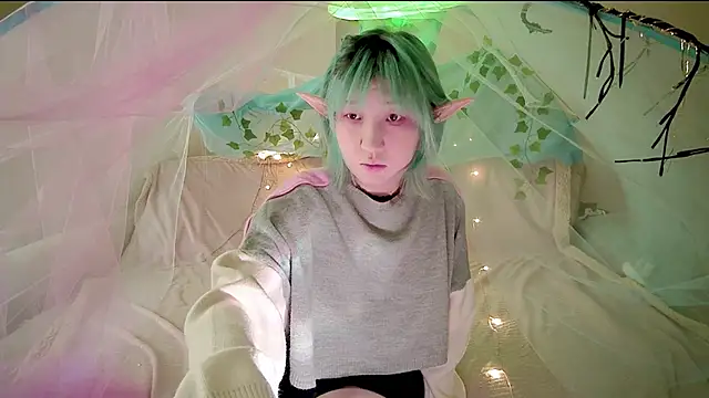 Akemilun online show from 10.24.25