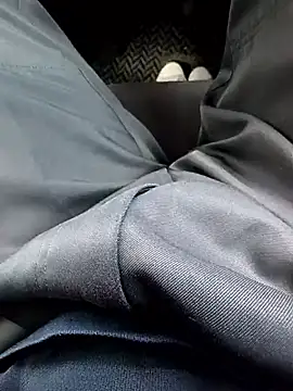 Snapshot of mjiyk1130 chatting on 09.17.25 mjiyk1130 online show from 09.17.25