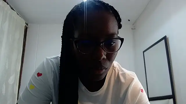 Sara Marks online show from 04.17.26