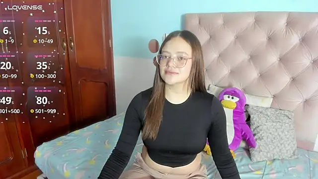 Snapshot of _Sarahh_0 chatting on 02.18.25  Sarahh 0 online show from 02.18.25