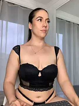 Snapshot of ImAlicee chatting on 01.02.25 ImAlicee online show from 01.02.25