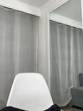 Snapshot of ImAlicee chatting on 02.21.25 ImAlicee online show from 02.21.25