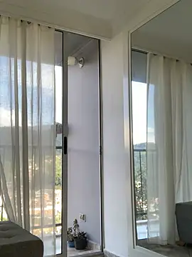 Snapshot of ImAlicee chatting on 03.19.25 ImAlicee online show from 03.19.25