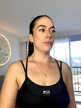 Snapshot of ImAlicee chatting on 09.10.25 ImAlicee online show from 09.10.25