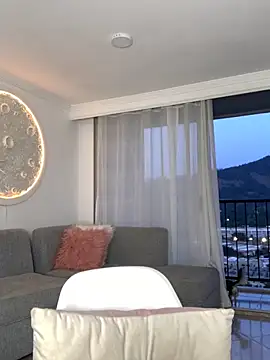 Snapshot of ImAlicee chatting on 09.13.25 ImAlicee online show from 09.13.25