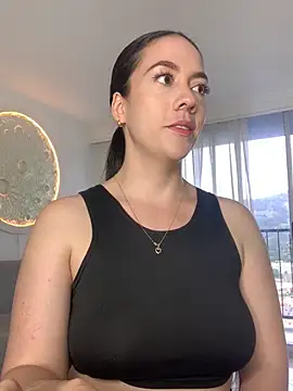 Snapshot of ImAlicee chatting on 09.14.25 ImAlicee online show from 09.14.25