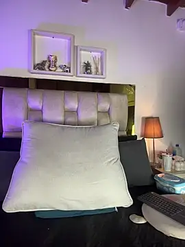 emmy r online show from 03.27.26