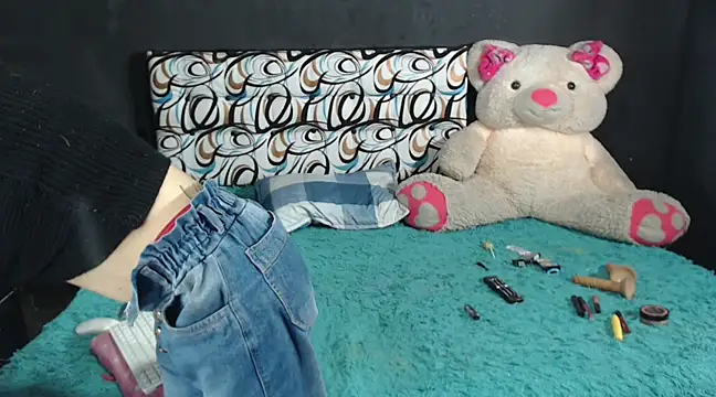 emma onassis 17 online show from 02.04.25