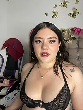 Jullieetta online show from 07.28.26