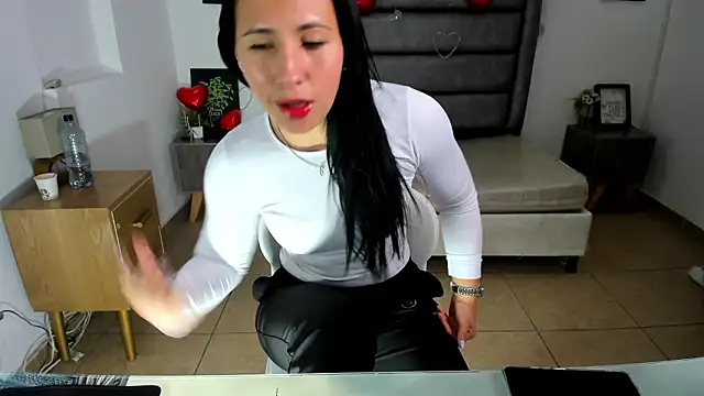 Nata bernett online show from 03.06.26