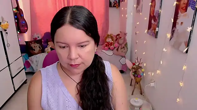 claryssa  online show from 05.17.26